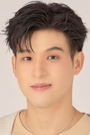 วงศ์รวี นทีธร